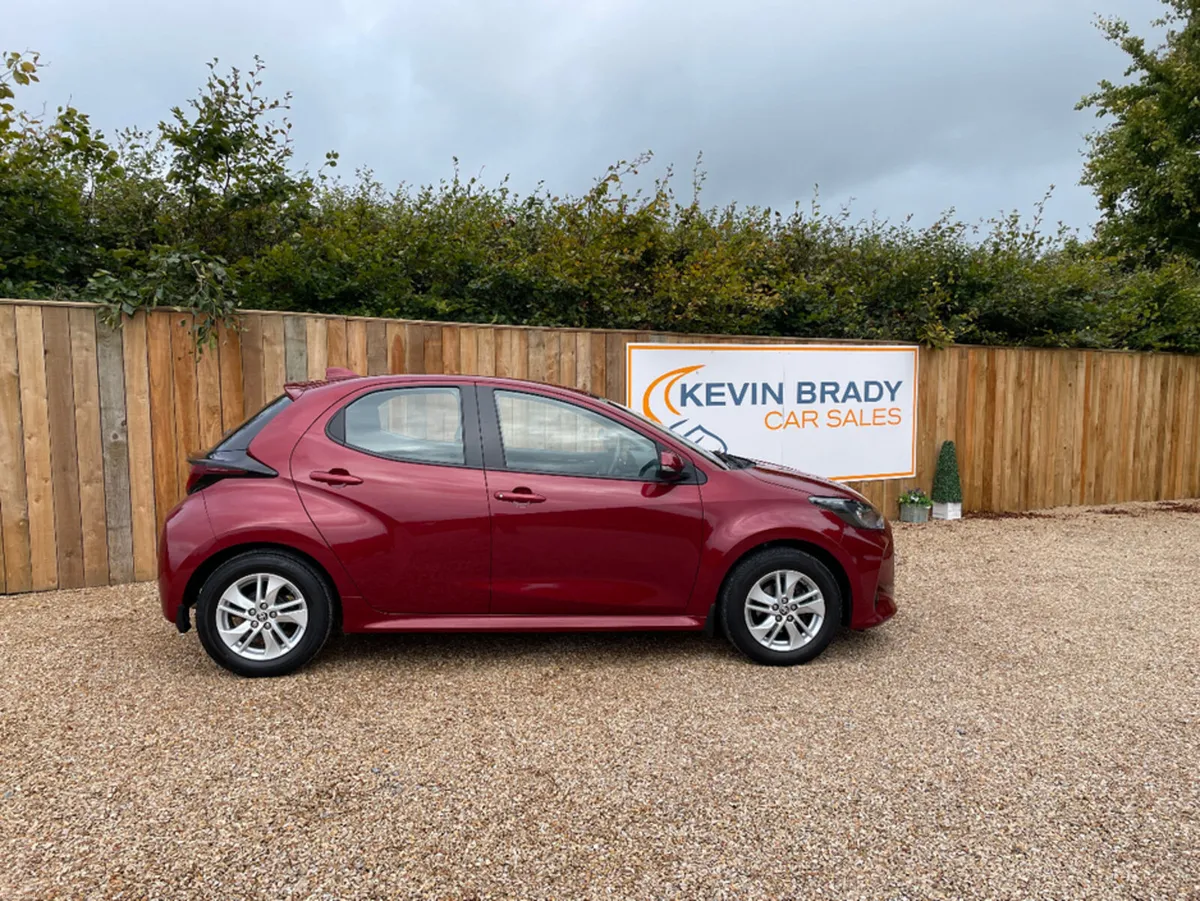 Toyota Yaris 1.0 LUNA 5 DOOR. - Image 5