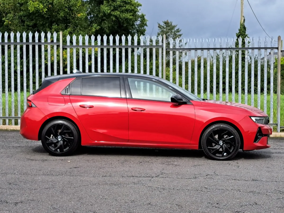Opel Astra GS 1.2TURBO 130BHP **HIGH SPEC** - Image 4