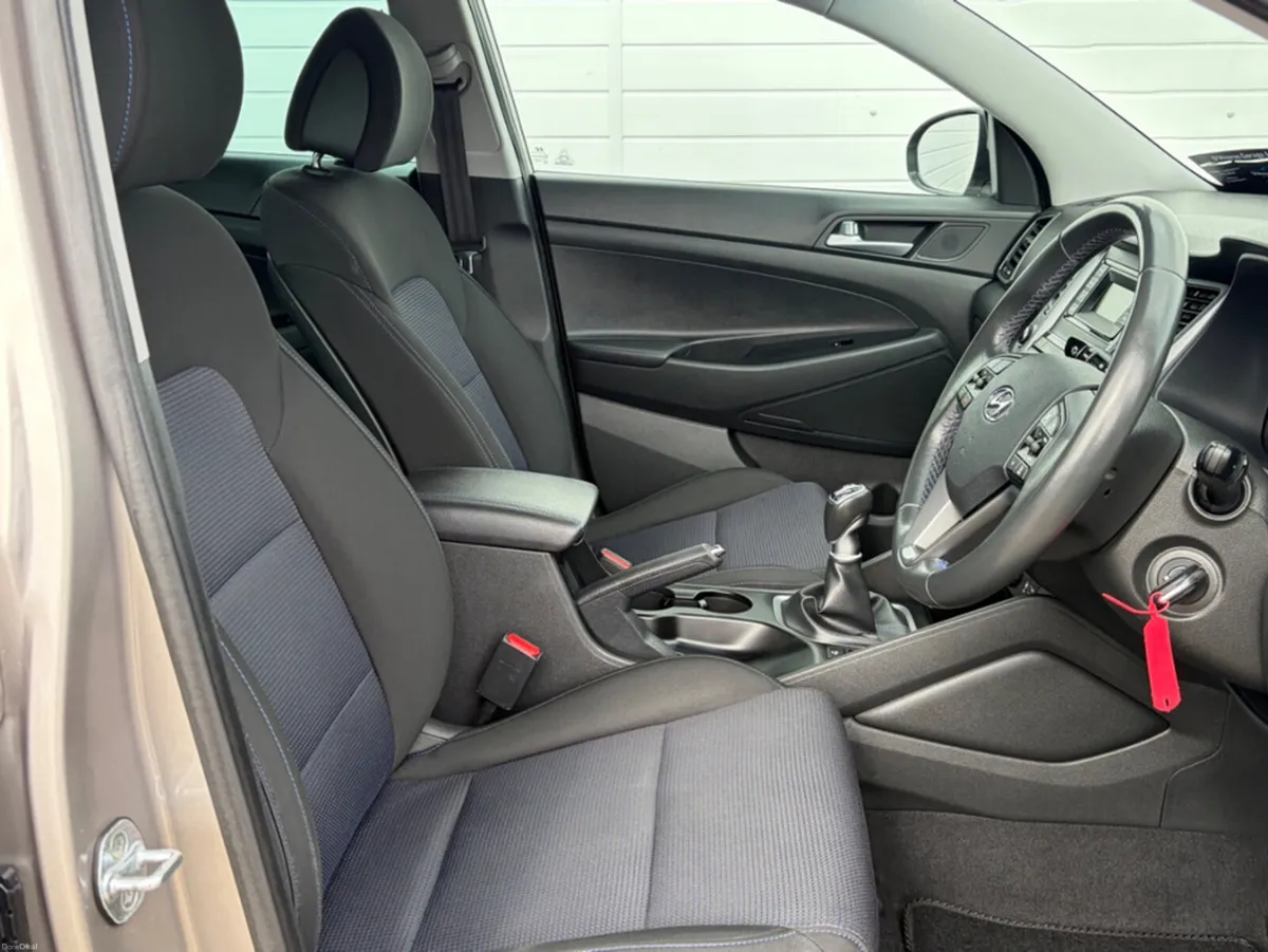 Hyundai Tucson IX35 COMFORT PLUS 5DR - Image 5