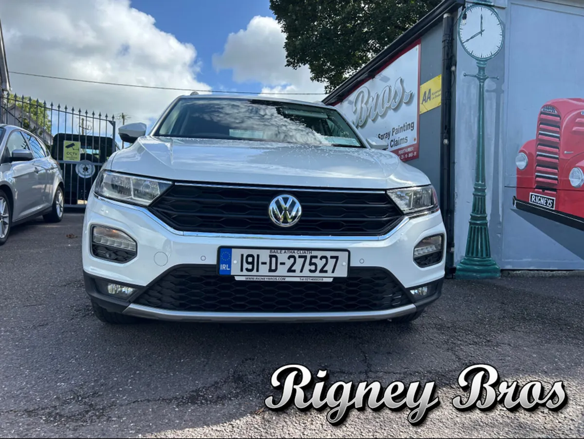 Volkswagen T-Roc DESIGN 1.6 TDI MANUAL 6SPEED FWD - Image 2