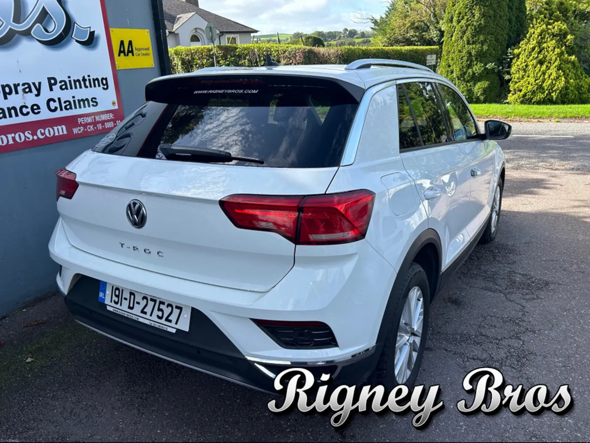 Volkswagen T-Roc DESIGN 1.6 TDI MANUAL 6SPEED FWD - Image 5
