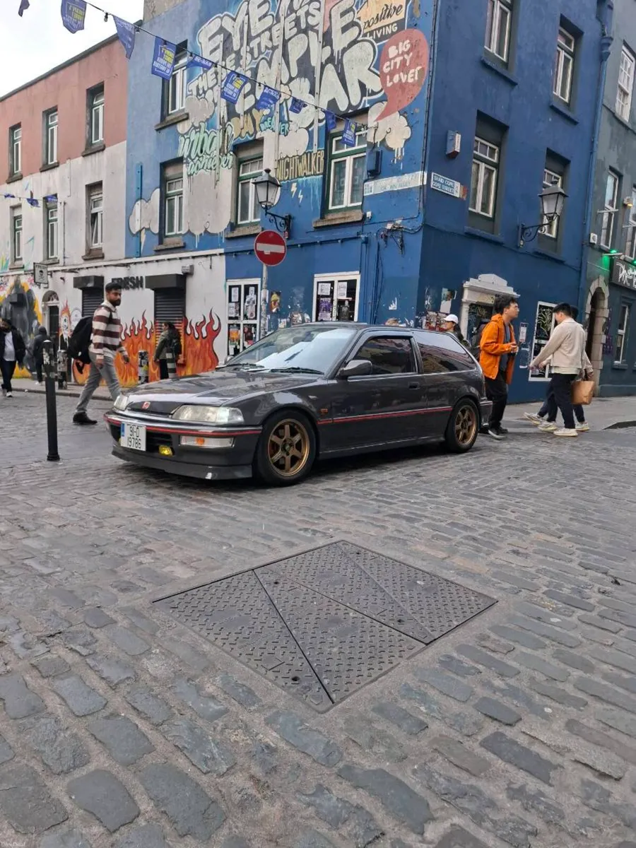 Civic - Image 4