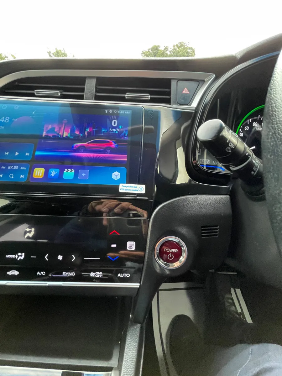 Honda Shuttle 2015 Automatic Hybrid 1.5 - Image 2
