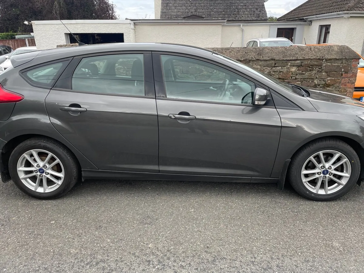 Ford Focus Style 1.6 Diesel 2015 - Image 3