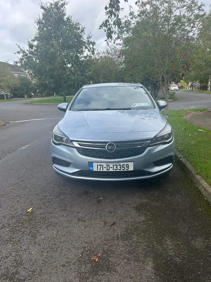 2017 Opel Astra - Image 2