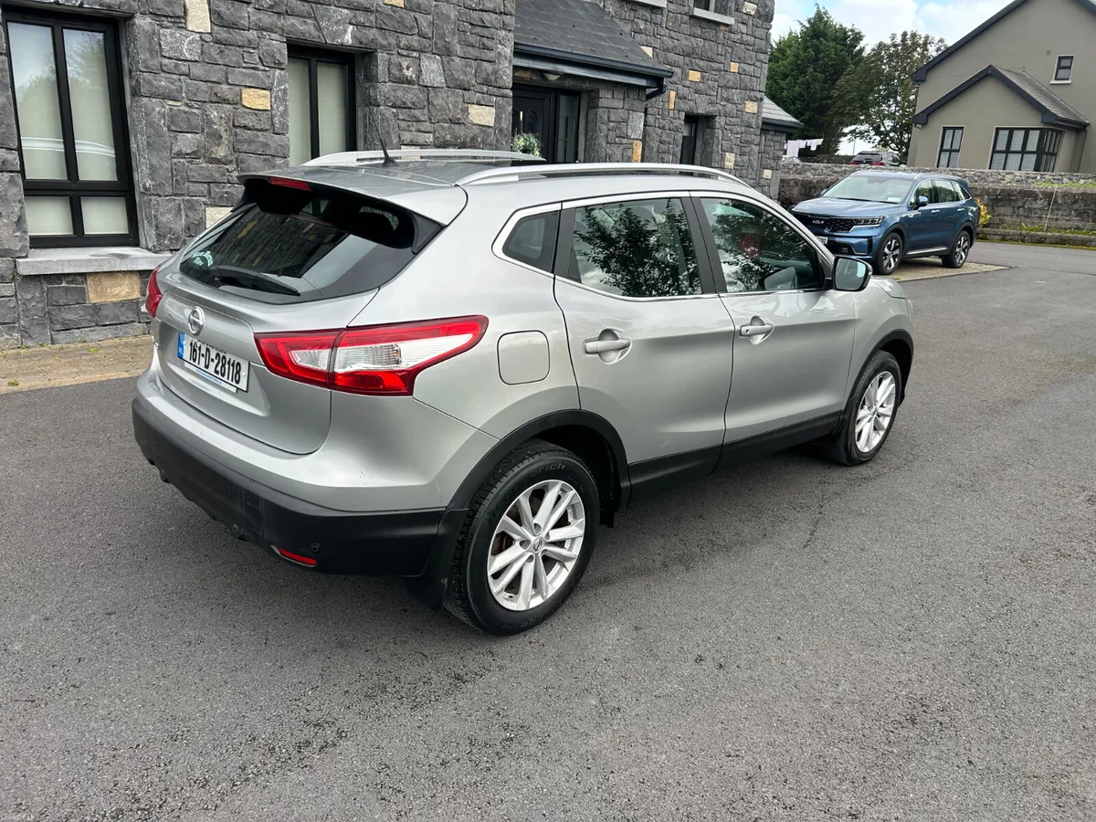 Nissan Qashqai Automatic SV 1.6 Diesel 2016 - Image 4