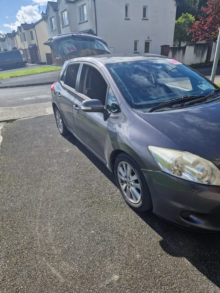 Car - Image 2