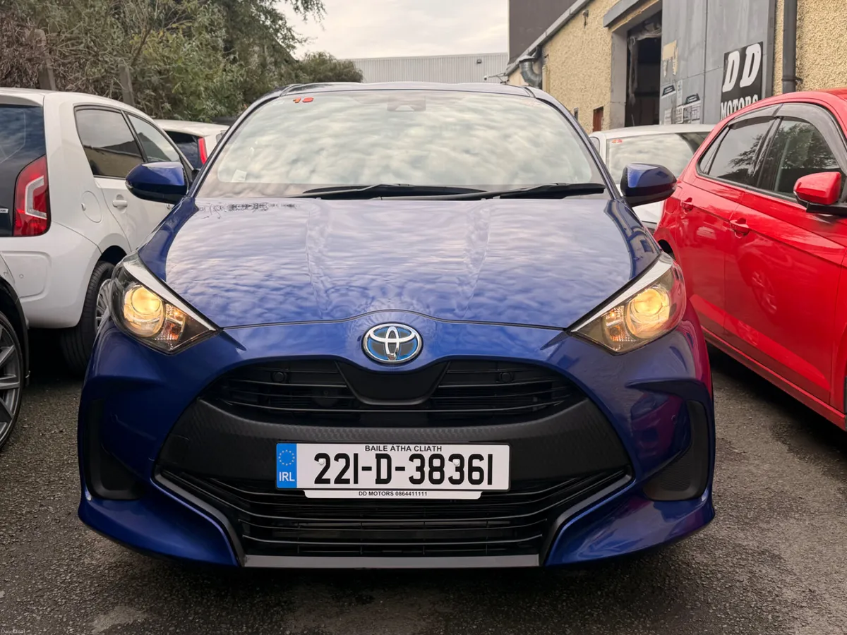 Toyota Yaris 2022 HYBRID SELF CHARGING - Image 3