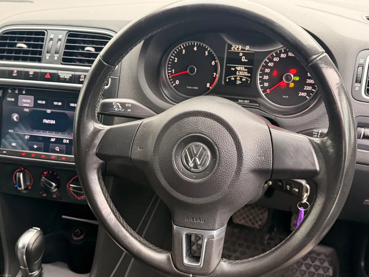 Volkswagen Polo 2014 Automatic - Image 6