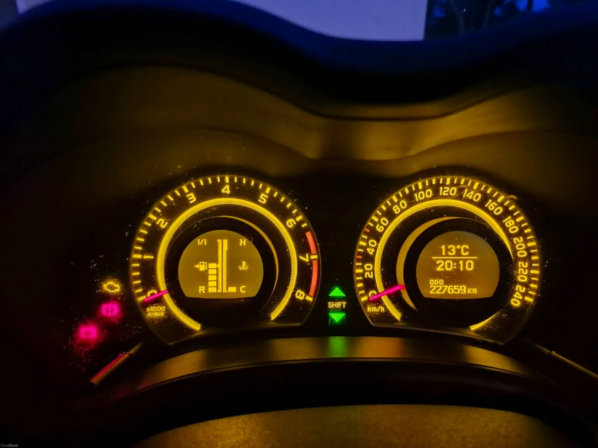 Toyota Corolla 2009 - Image 6