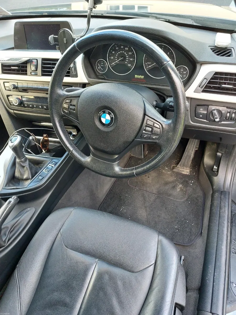 BMW 3-Series 2014 Touring Business Class - Image 5