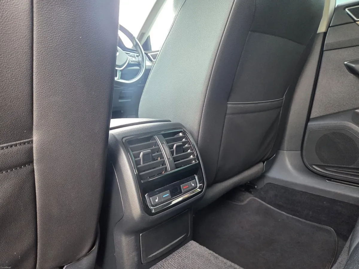 Volkswagen Arteon Elegance 2017 Panoramic sunroof - Image 6