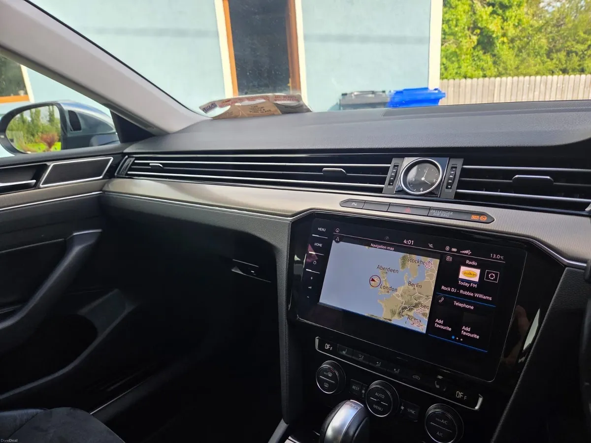Volkswagen Arteon Elegance 2017 Panoramic sunroof - Image 2