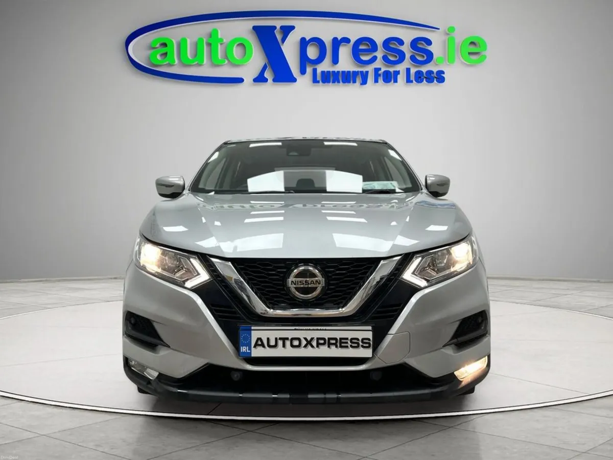 Nissan Qashqai 1.5 Acenta Premium, Reversing camer - Image 3