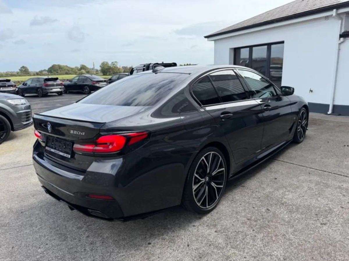 BMW 5-Series D G30 M Sport (mhev) 4DR Auto Pro - Image 4