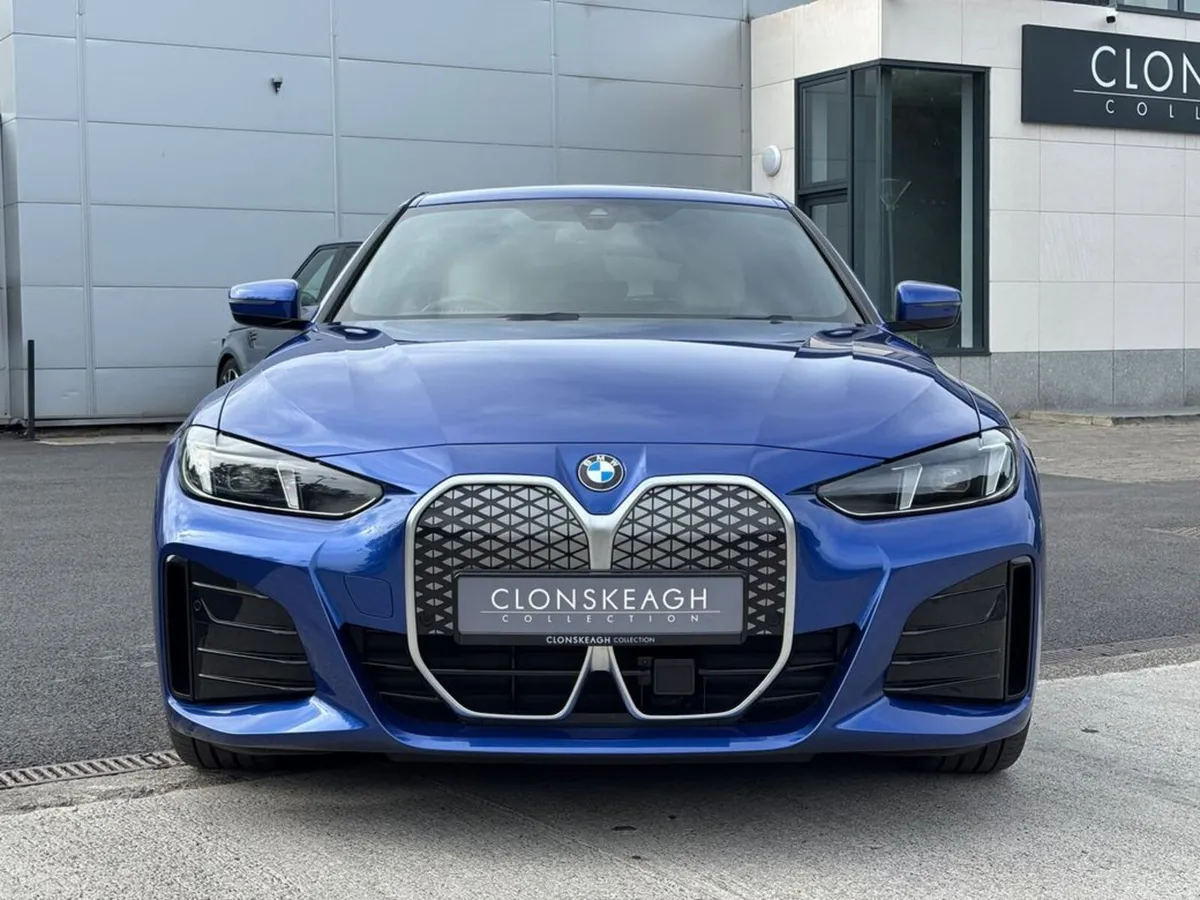 BMW i4 EDRIVE35 M SPORT - Image 3