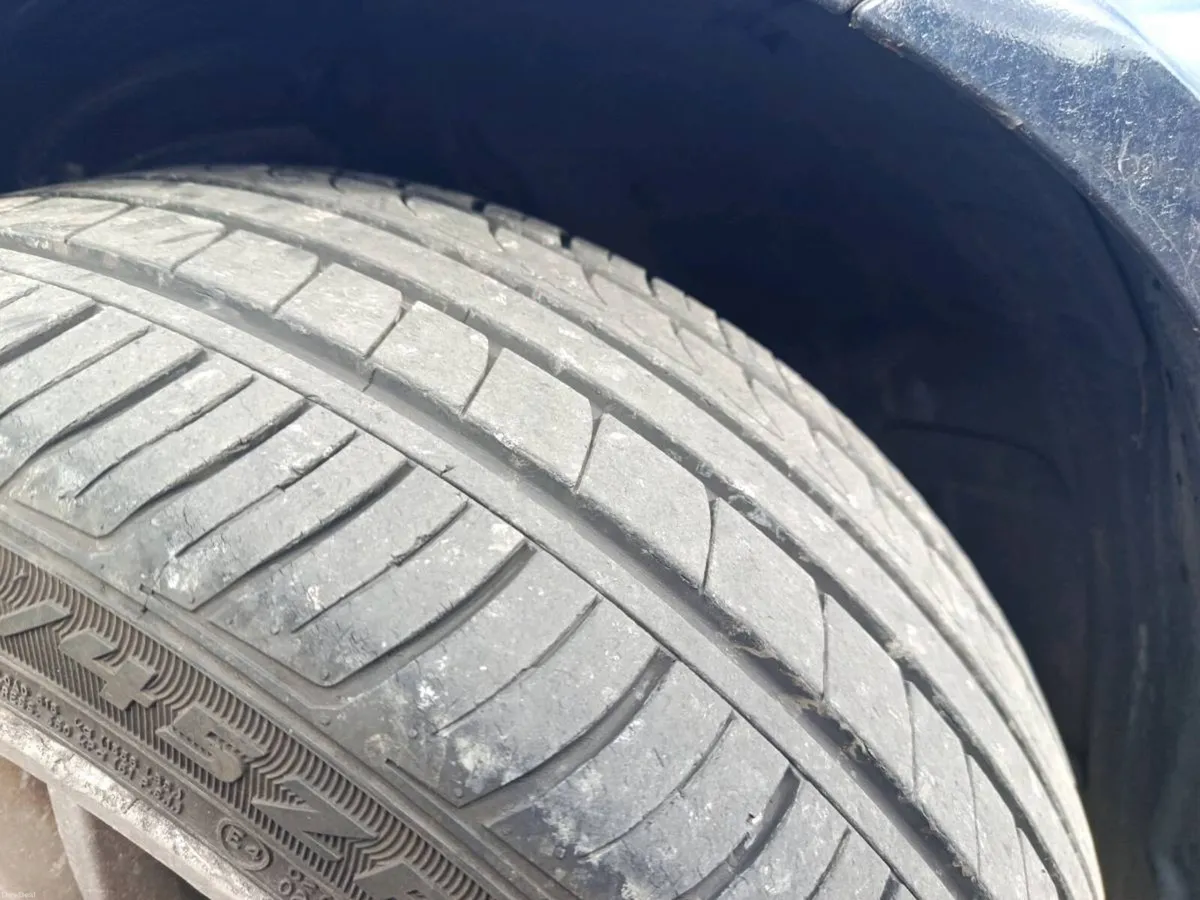 BMW 3-Series 2012 318d - Image 6