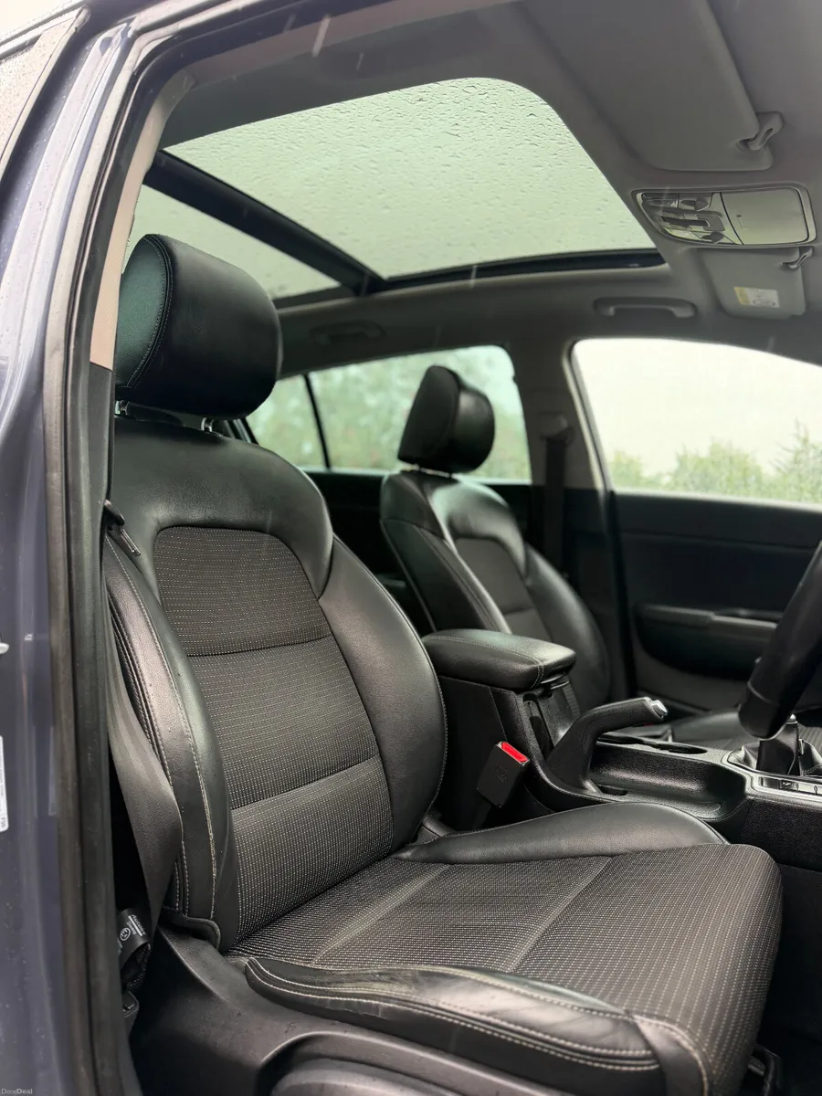 Kia Sportage 2016/ Service History /1 owner - Image 5
