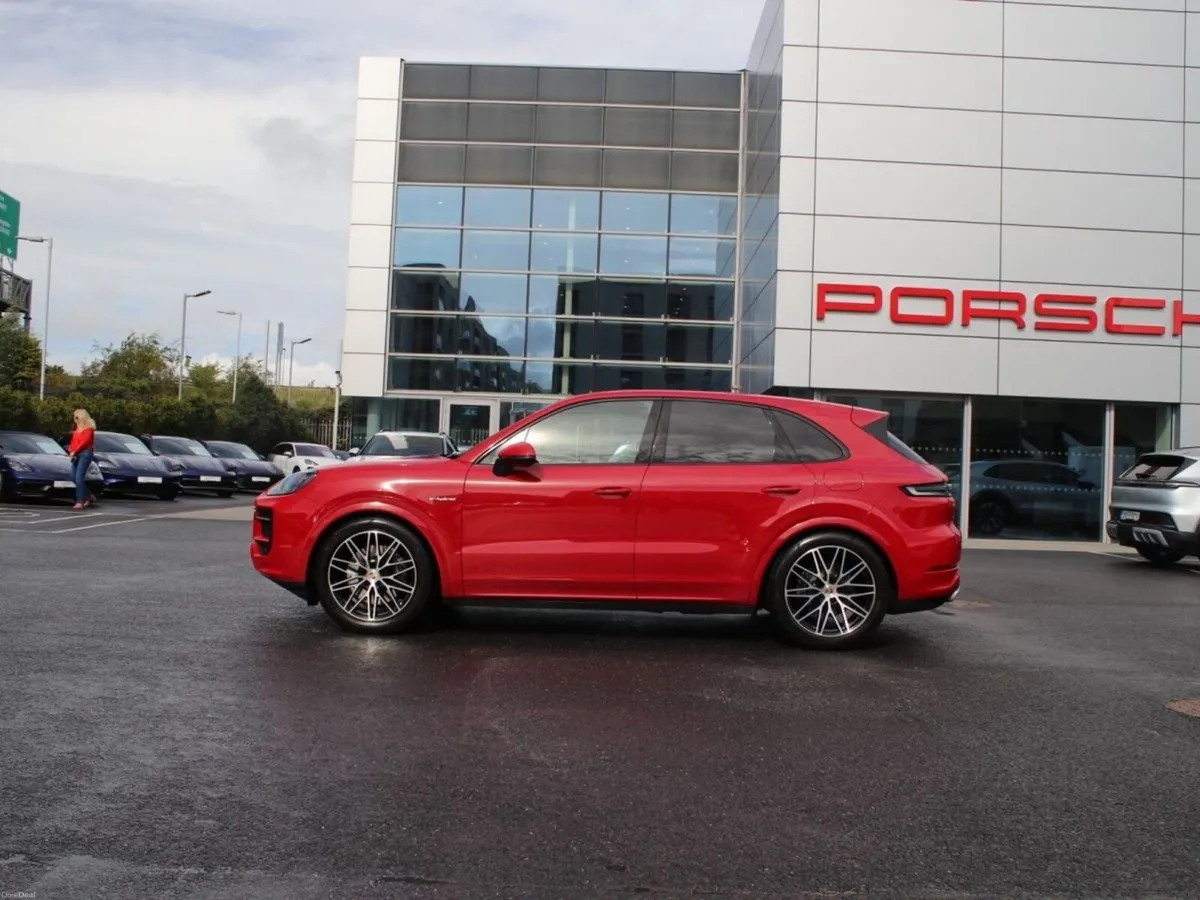 Porsche Cayenne E-Hybrid - Image 3