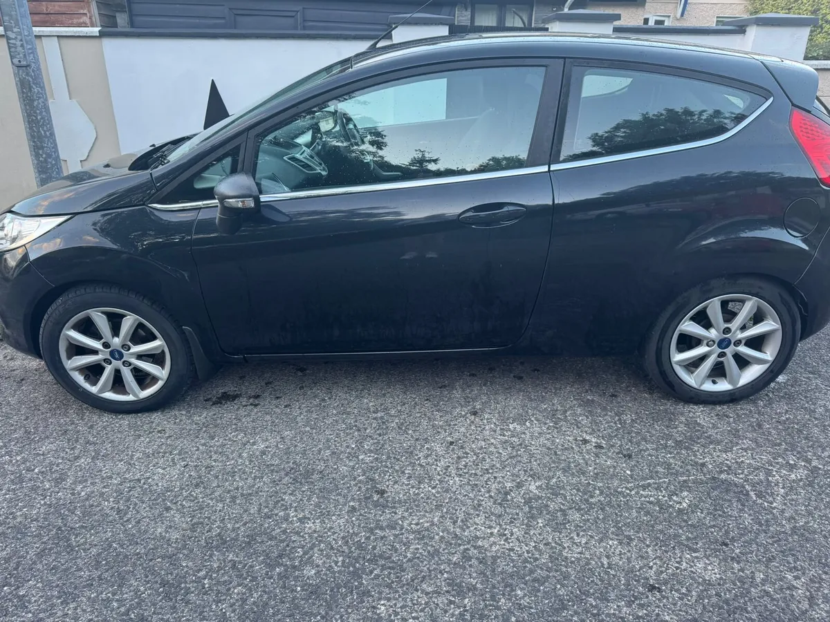 Ford Fiesta - Image 1