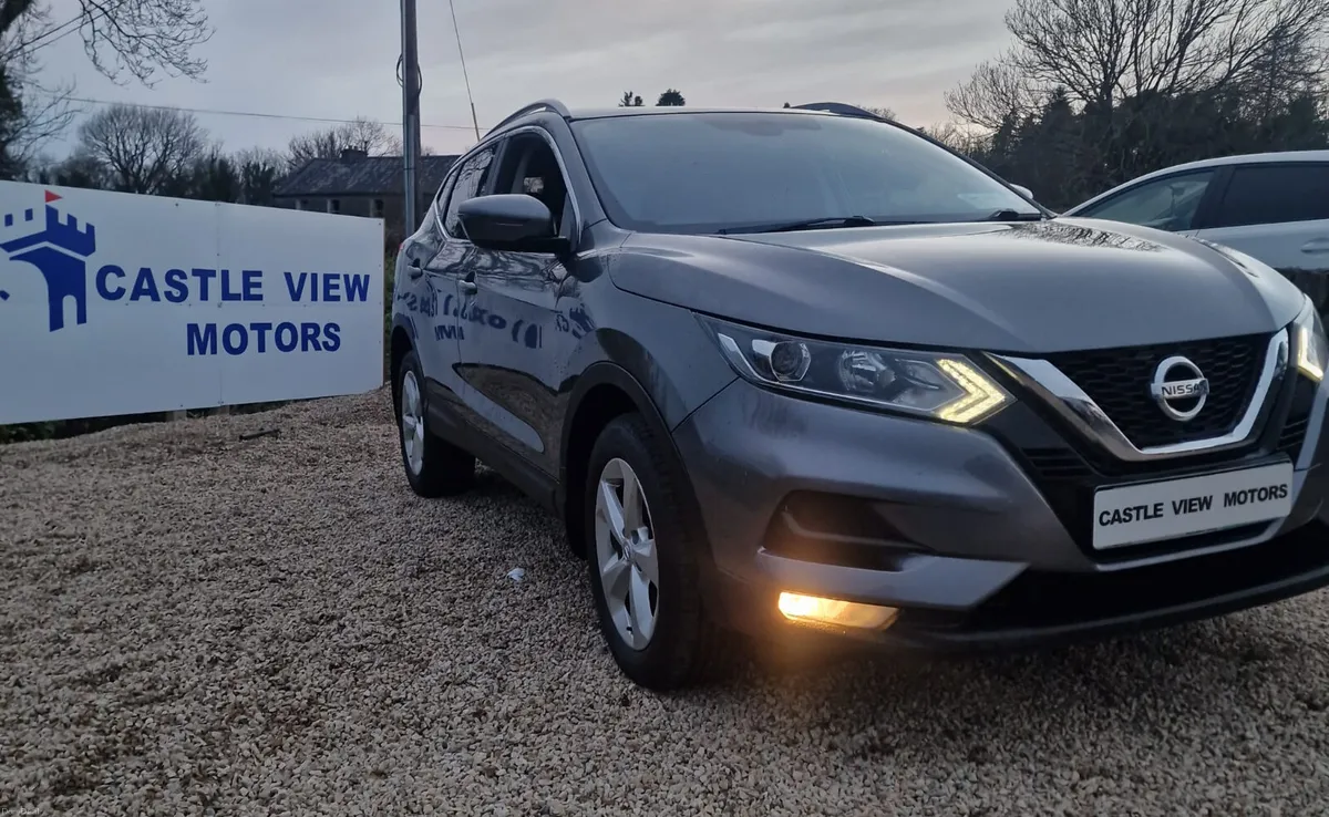 19 Nissan Qashqai 1.5D Sv Model €12,450 - Image 1