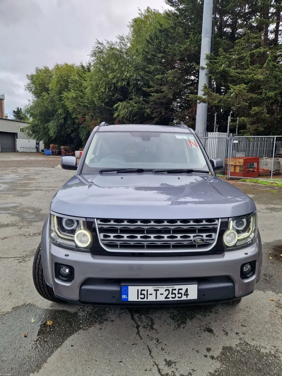 Land Rover Discovery 2015 - Image 2
