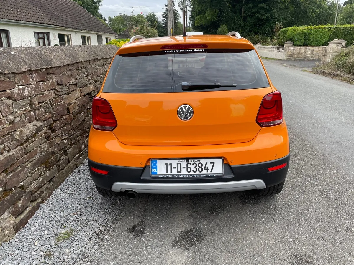 Volkswagen Polo Cross Automatic - Image 5