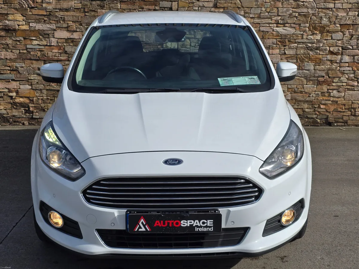172 Ford S-Max TITANIUM  7 SEATS 2.0 TDCI 150BHP - Image 3