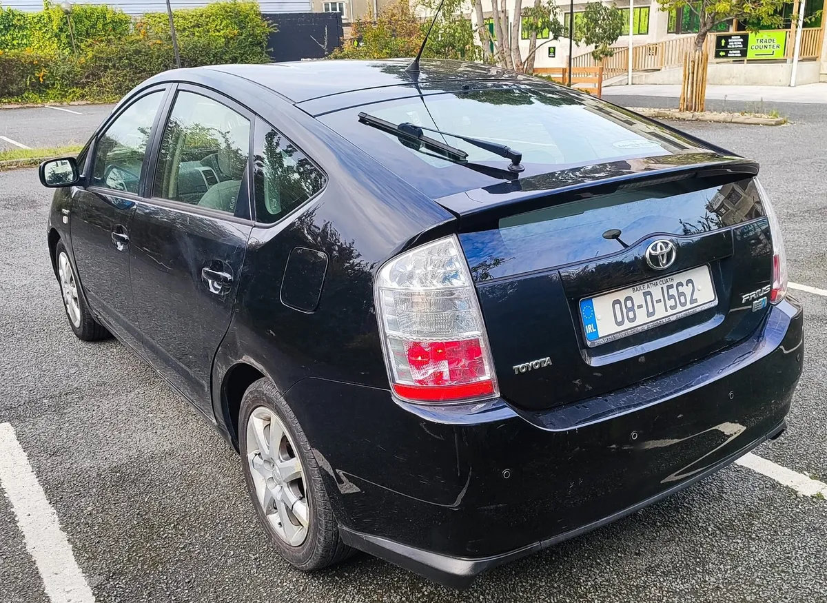 Toyota Prius 1,5 hybrid automatic - Image 3
