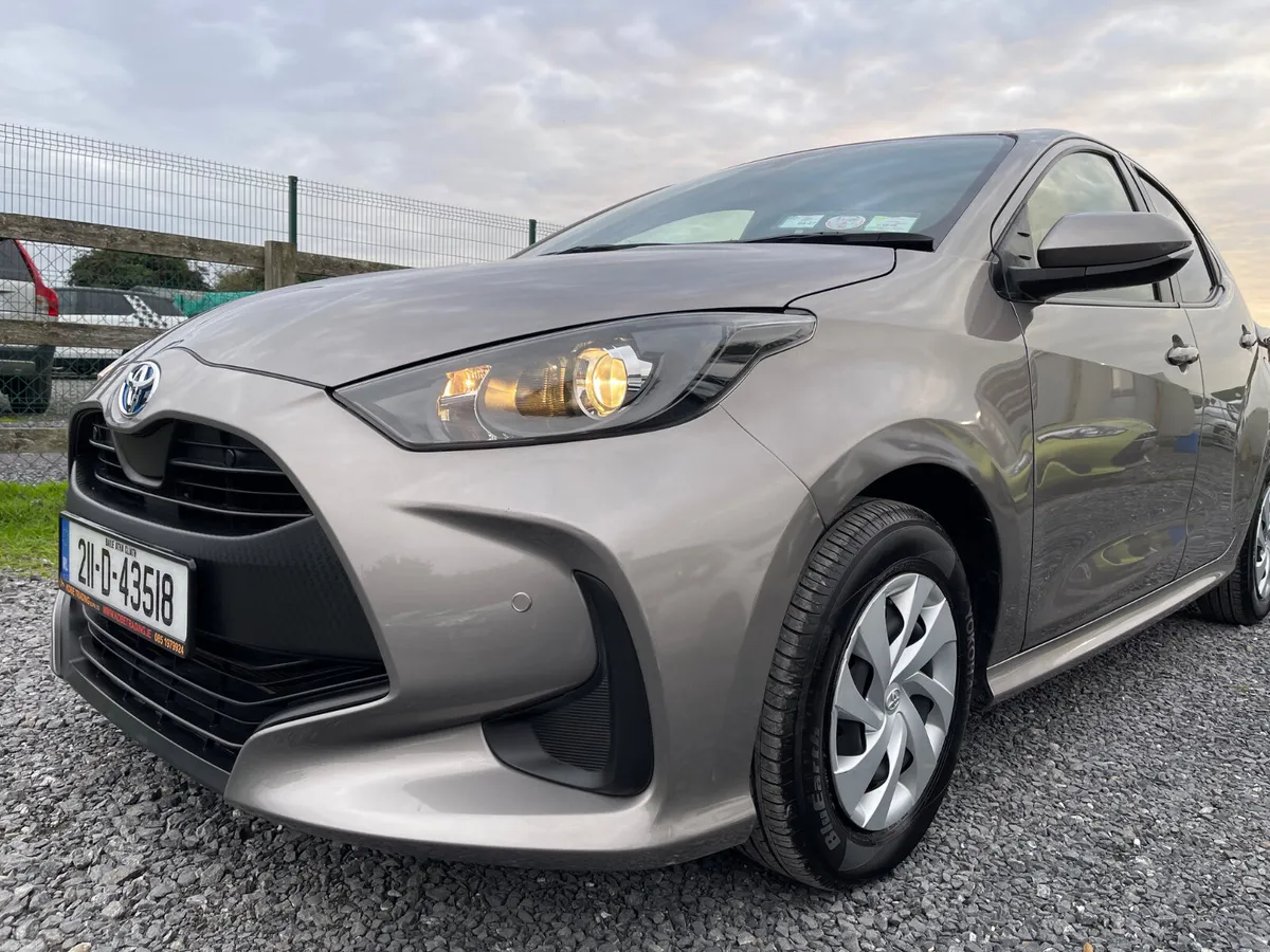 Toyota Yaris 2021 Automatic Hybrid 1.5 Petrol - Image 5