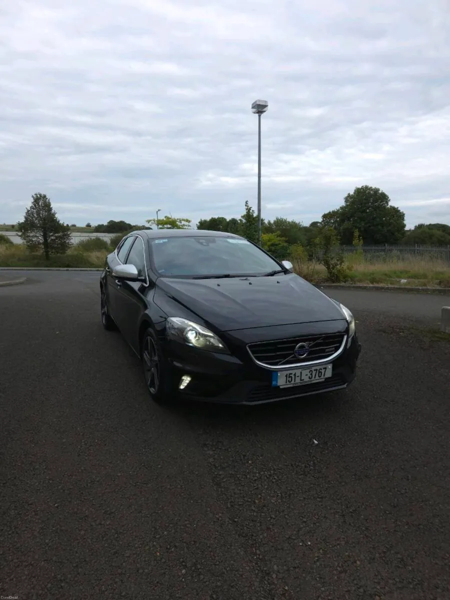 Volvo v40 D4 R design - Image 1