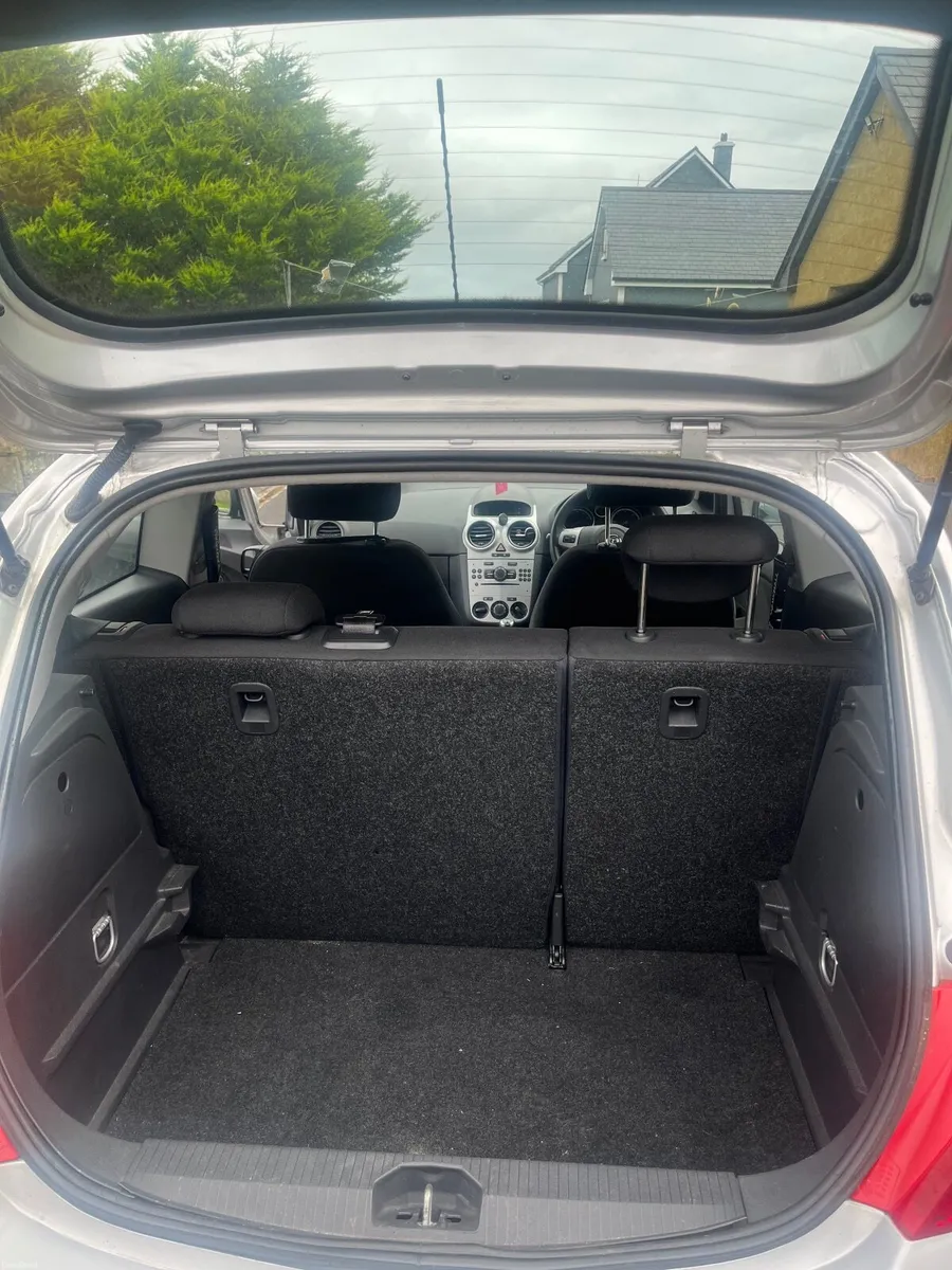 Vauxhall Corsa 2011 - Image 6