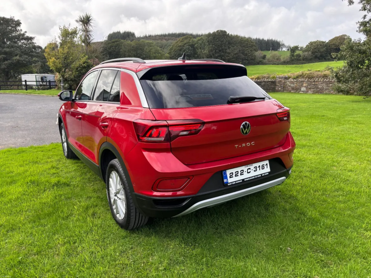 Volkswagen T-Roc LIFE 1.0 TSI MANUAL 6SPEED FWD 1 - Image 5