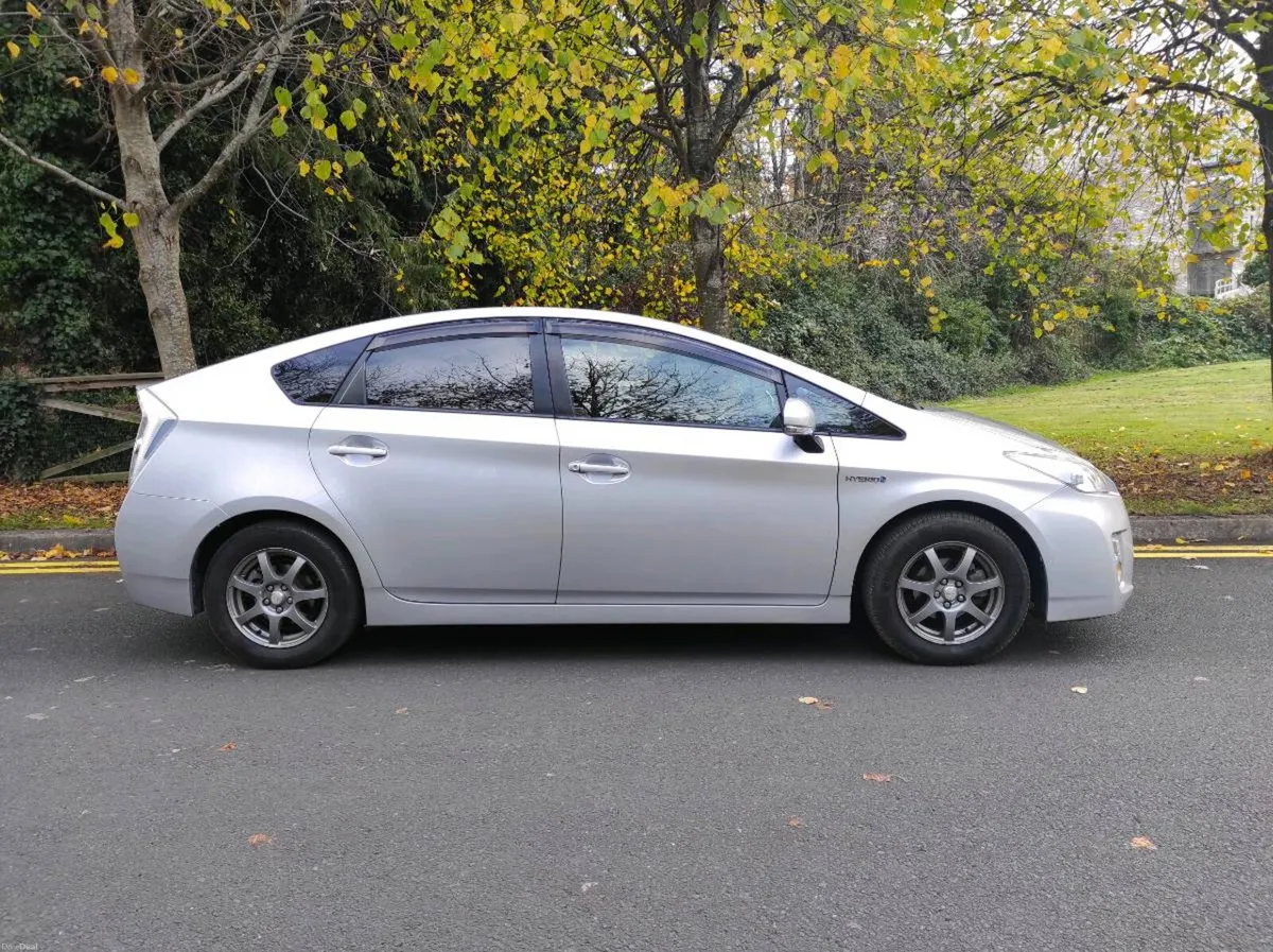 Toyota Prius W30 Petrol Hybrid - Image 3