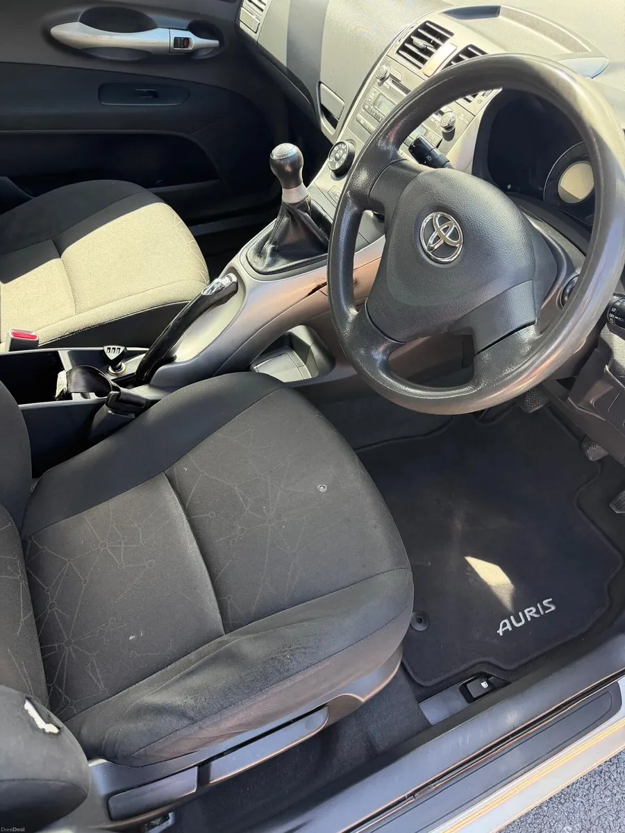 Toyota Auris 2007 - Image 5