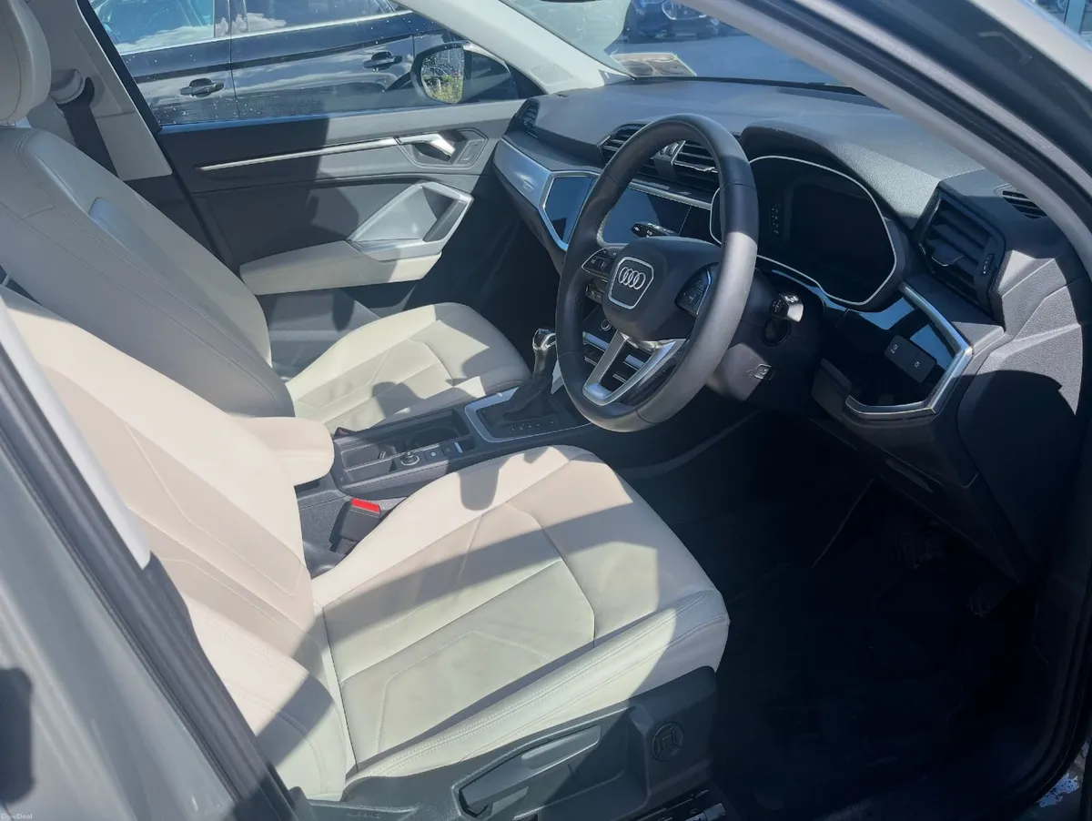 Audi Q3 2024 S-Tronic TDI Comfort Pack - Image 6