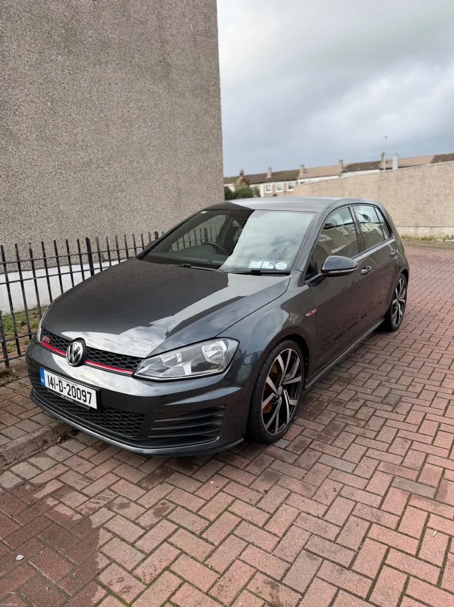 Volkswagen Golf  gti performance pack 2014 - Image 1