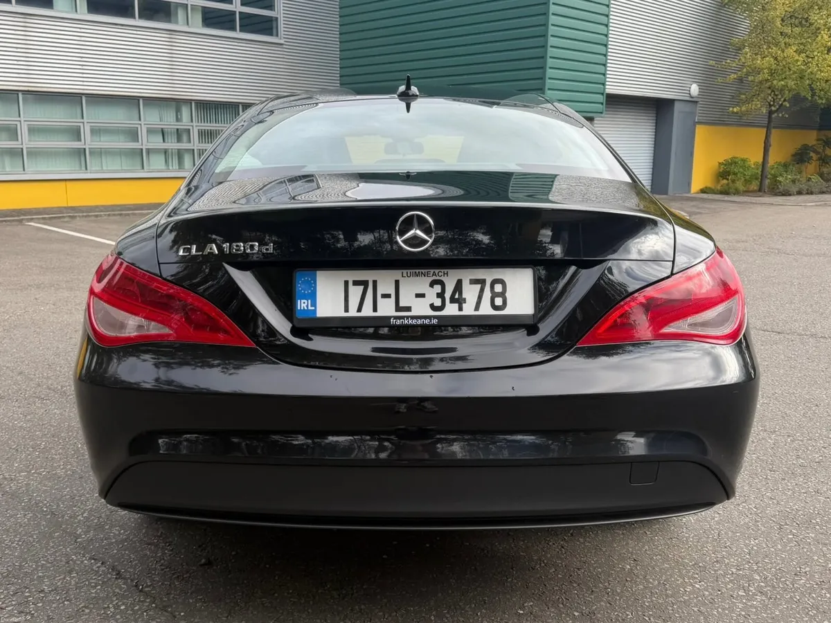 Mercedes-Benz CLA 180D Sport - Image 4