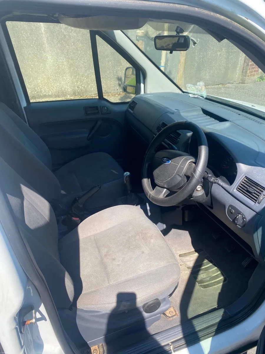 Ford Tourneo connect 8 seater 1.8 tdci - Image 3
