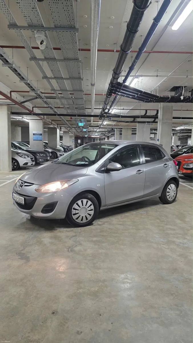 Mazda Demio *Very Clean* - Image 2