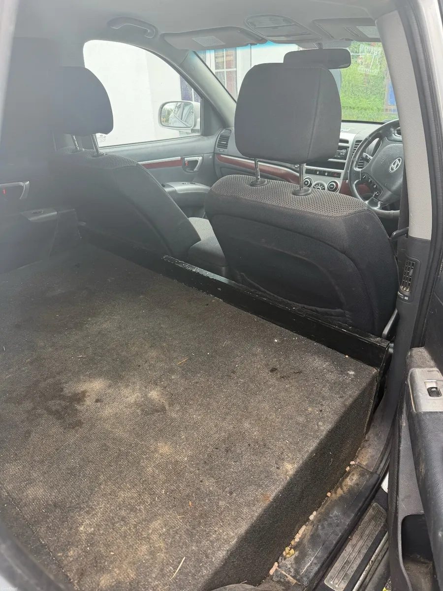 2010 Hyundai Santa Fe CRDi 4WD - Image 6