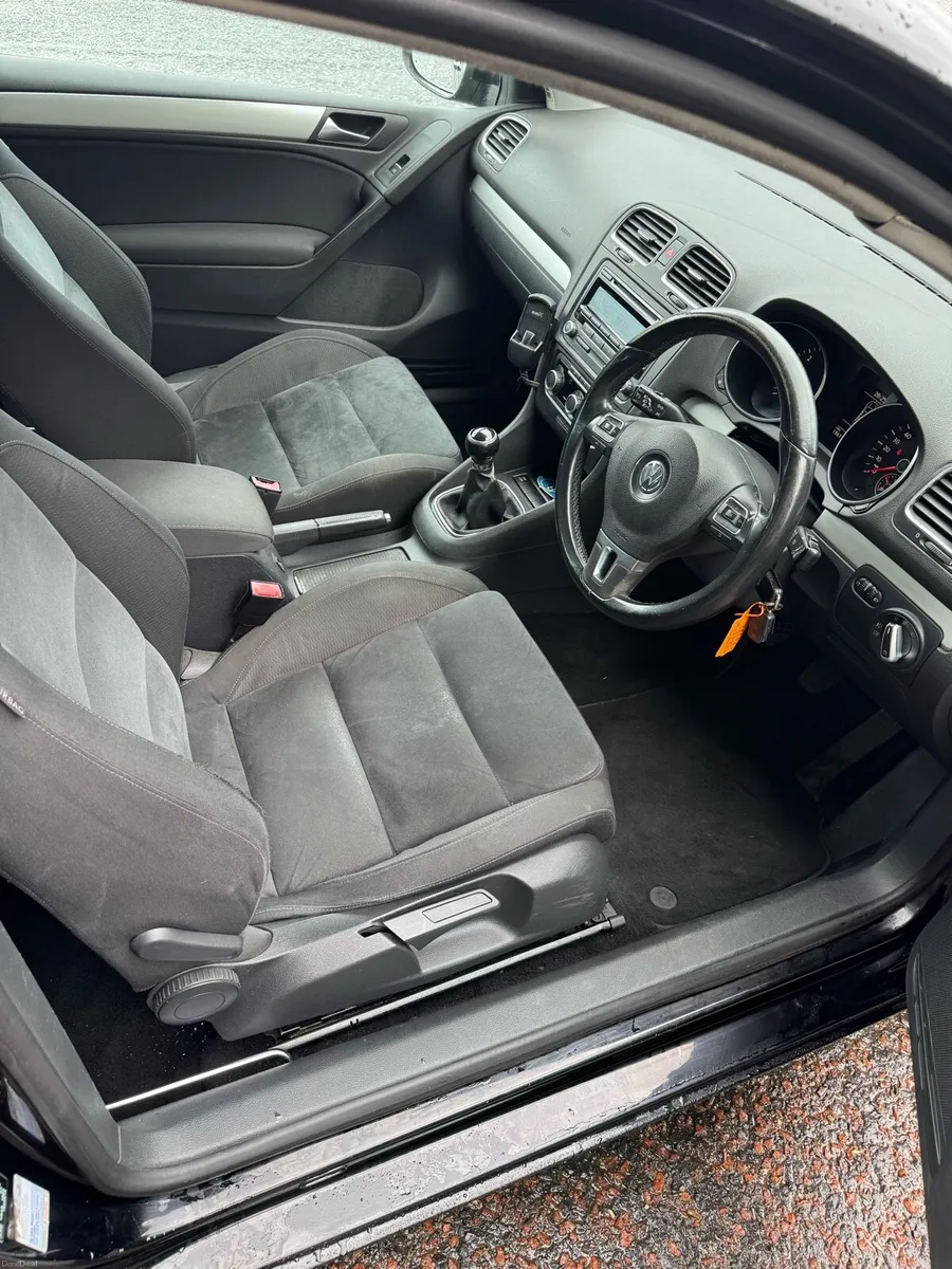 Volkswagen Golf - Image 5