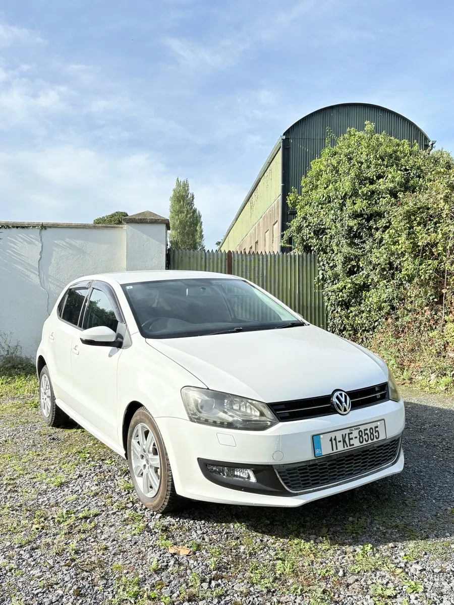 Volkswagen Polo 2011 Automatic [Mint condition] - Image 3