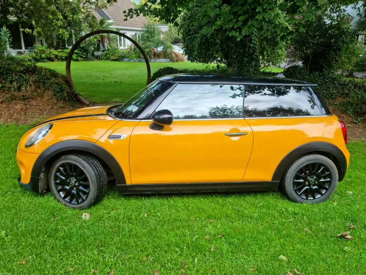 Mini Cooper - Image 2
