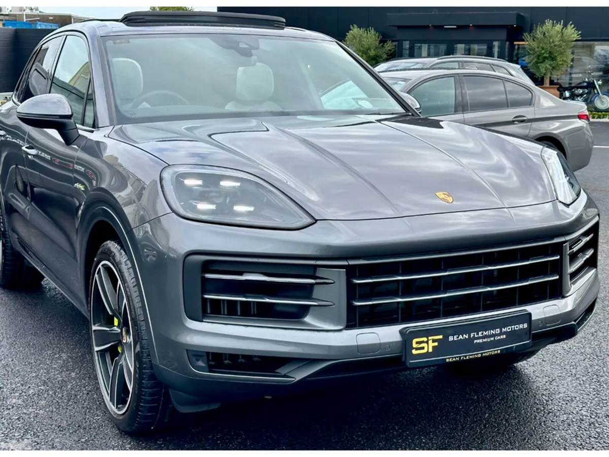 Porsche Cayenne V6 E-HYBRID AUTOMATIC - Image 5