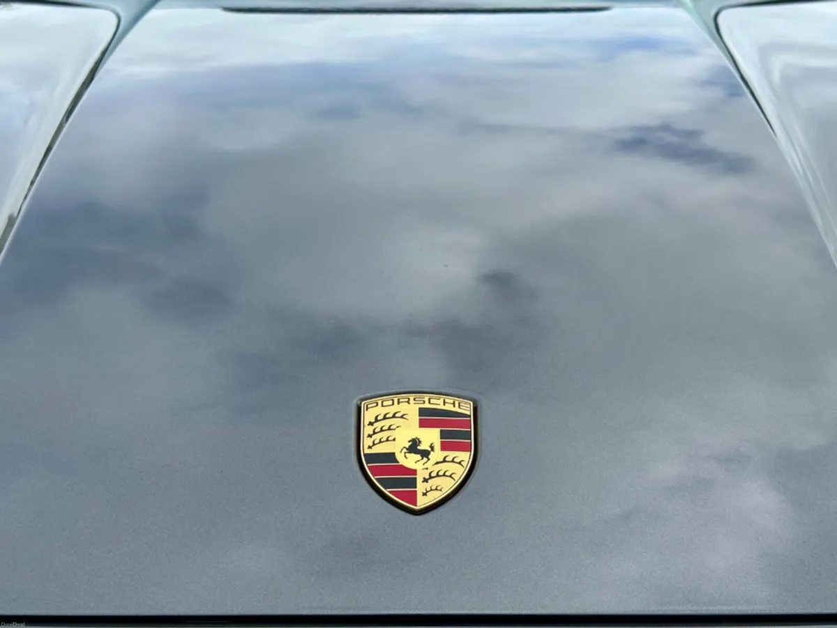 Porsche Cayenne V6 E-HYBRID AUTOMATIC - Image 6