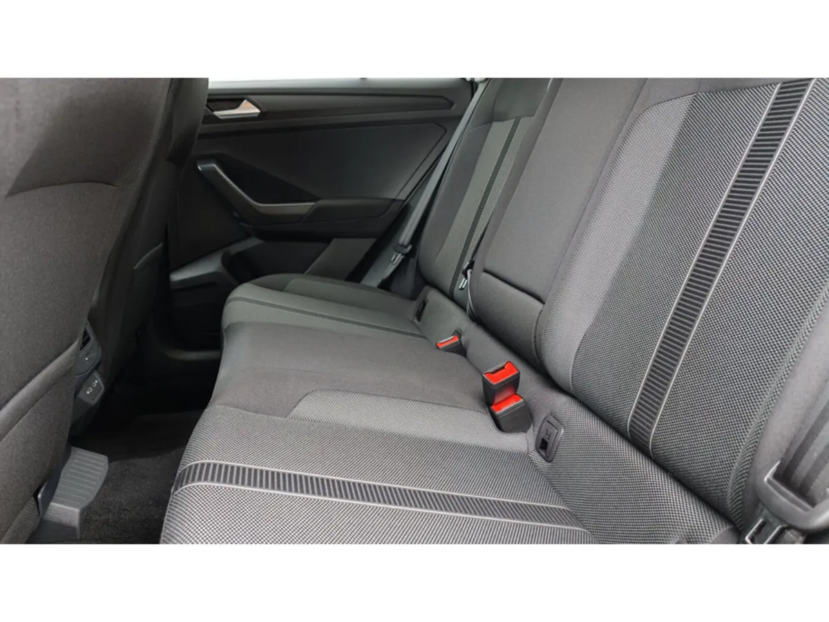 Volkswagen T-Roc SPECIAL EDITION 75 - VERY LOW MIL - Image 6