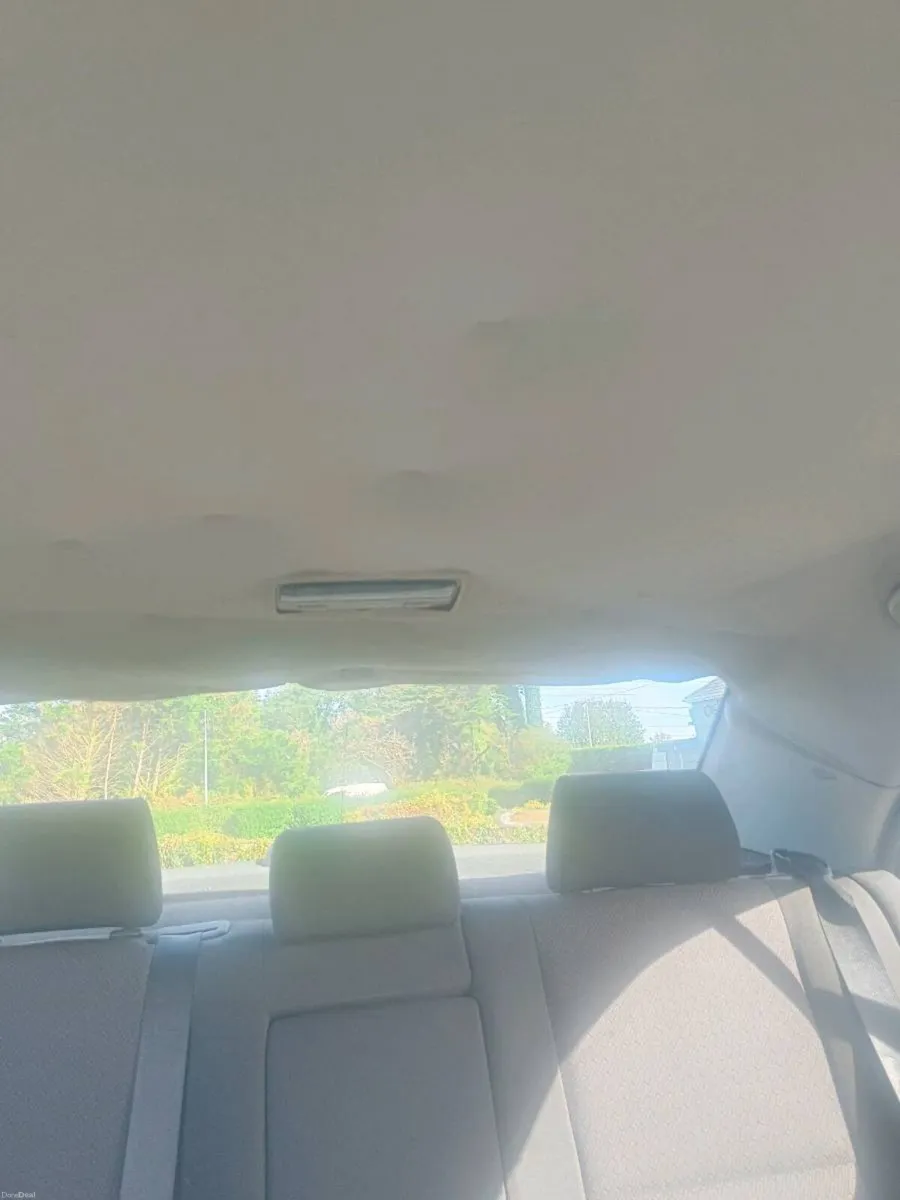07 Toyota Avensis - Image 6