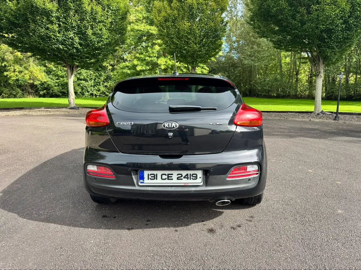 Kia Proceed 2013, 1.6L Diesel, - Image 4