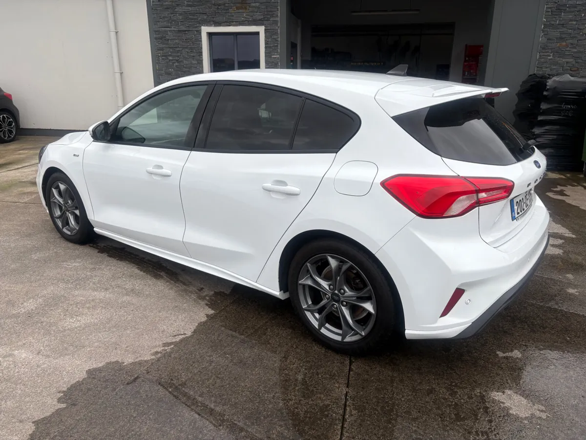 Ford Focus 2020 - Image 4